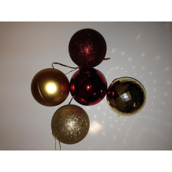50 Christmas Tree Decorations - Gold & Red