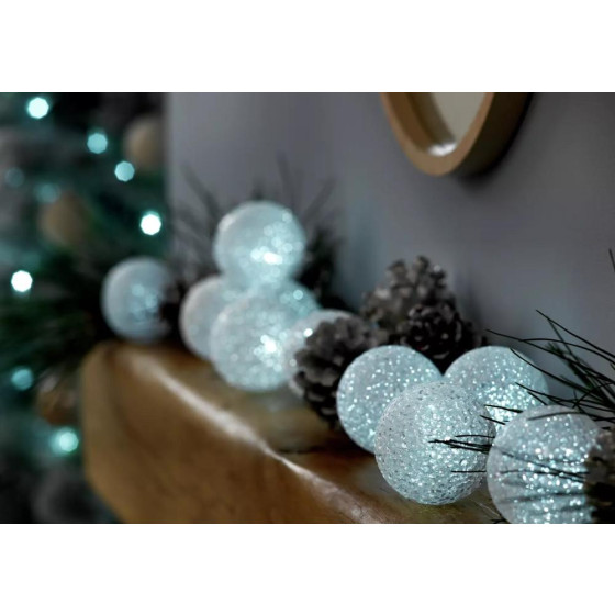 Habitat 10 Static LED 2.6m Christmas Ball Lights - White