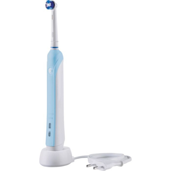 Oral-B Professional Care 600 Precision Clean Toothbrush