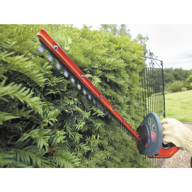 Black & Decker GTC610 Hedge Trimmer 18 Volt Hedge Trimmers Garden