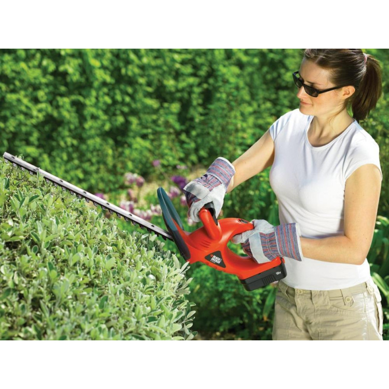 Black & Decker GTC610 Hedge Trimmer 18 Volt Hedge Trimmers Garden