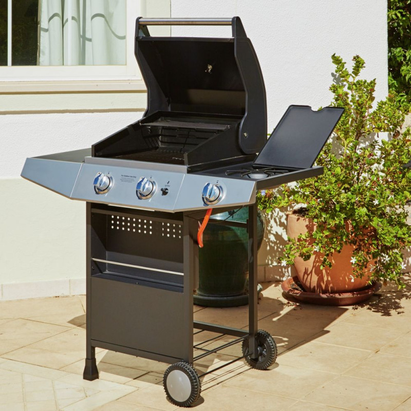 Premium 2 Burner Gas BBQ with Side Burner. Barbecues Travel